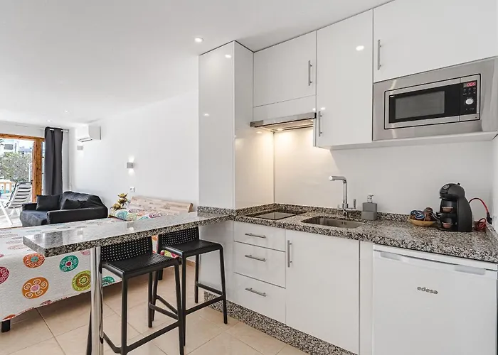Lovely Studio, La Pinta Beach, Complex Geranios * Адехе